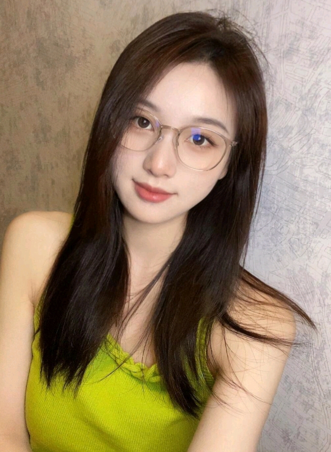 我32岁，166，96斤，不胖不瘦，有没有喜欢我这款的
￼