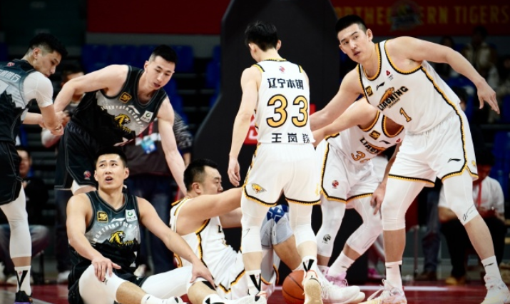 辽宁半场溃败吉林39分，东北德比现巨大分差