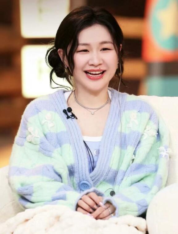 金靖官宣怀孕，爱情结晶即将降临