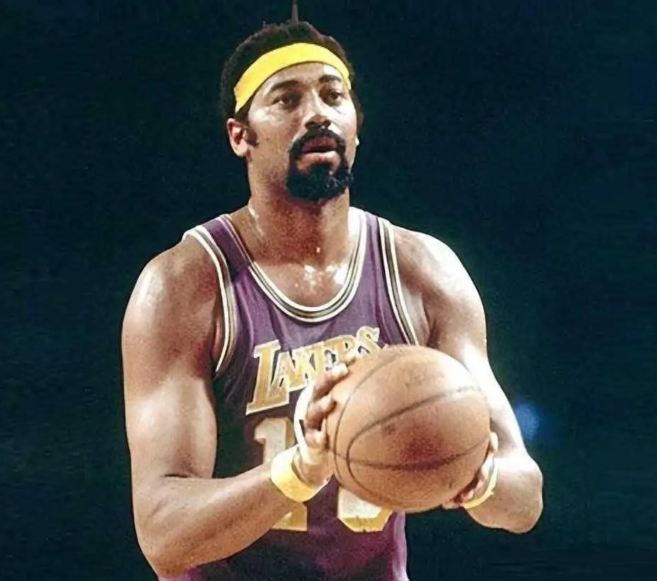 NBA历史上最长连胜是湖人队保持的33连胜