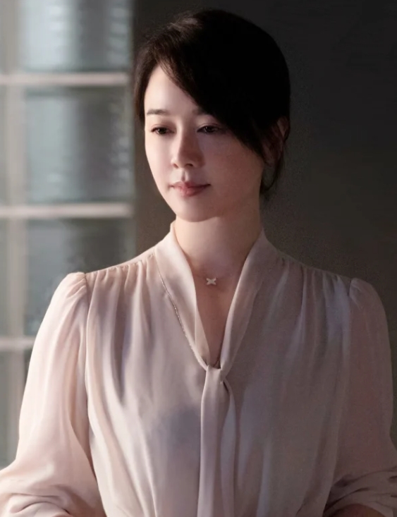 脱光对王志文表白的左小青：我没靠男人上位