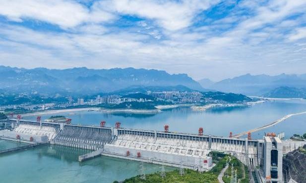 三峡工程的设计寿命是100年，没听错，就是100年，这个数字听起来挺长，但对于一
