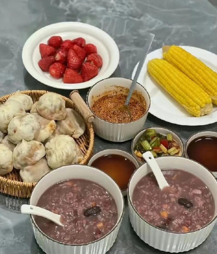 两种早餐你更倾向于哪个