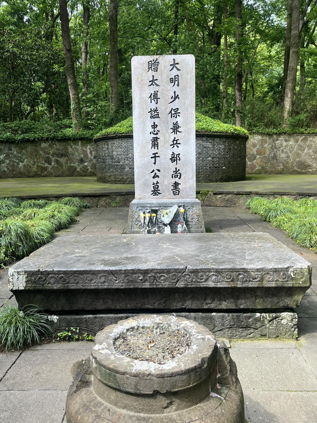 1457年，于谦被砍头后，锦衣卫去抄家时竟一无所获！正在灰心丧气之际，忽然发现一