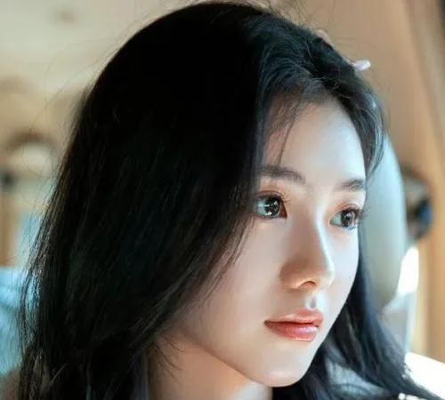 《主角》开机，刘浩存能否逆袭？
张艺谋首部电视剧《主角》预计2月底在西安开机，女