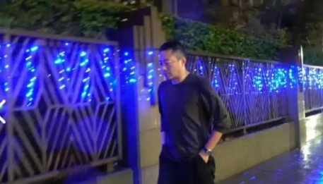 台媒爆料，S妈要发火是因为和汪小菲争夺大S的财产。大S不在了，孩子法律上是归汪小