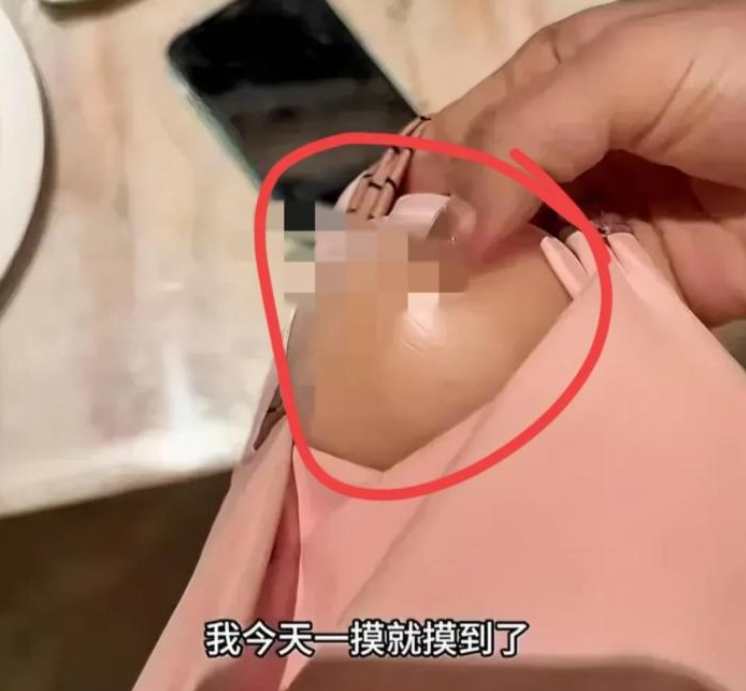 700块钱洗澡事件，涉事浴场应该负全部责任，女子到广州某浴场花了700元洗了个澡