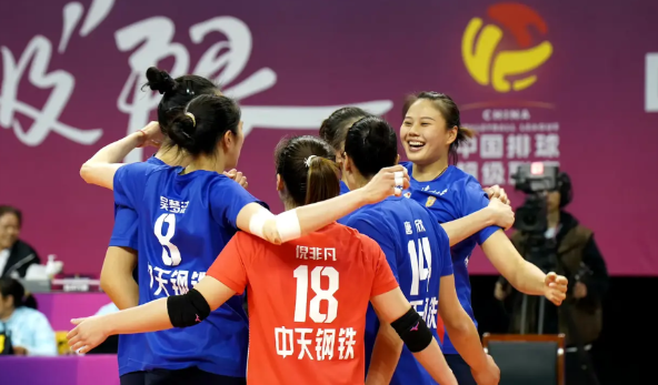 【江苏女排与天津女排的实力对比】二传来说，江苏刁琳宇是中国女排主力，主打快速多变