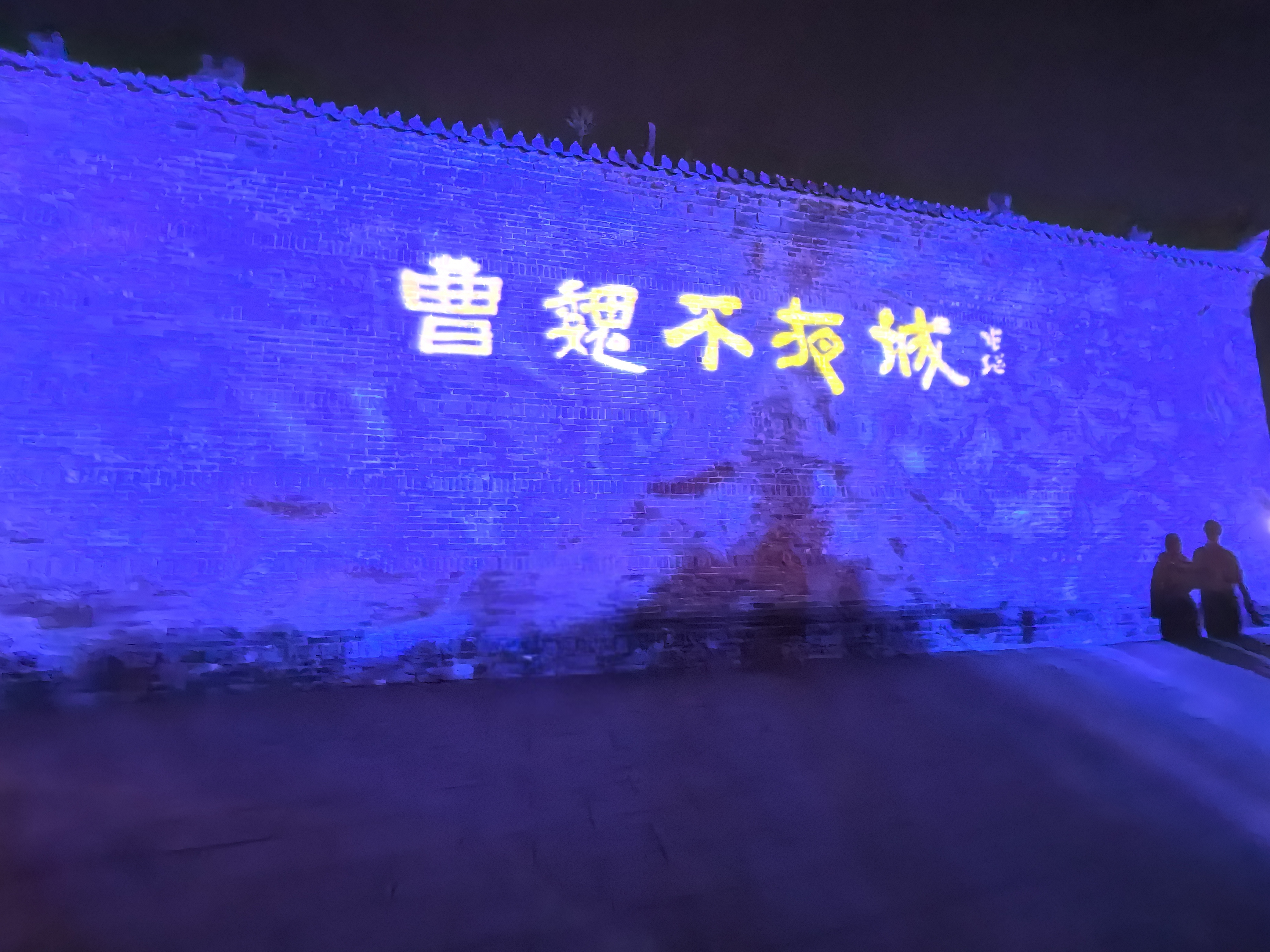 写小说又摸鱼了，抱歉我在许昌胖东来