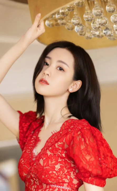 陈都灵高雅如诗