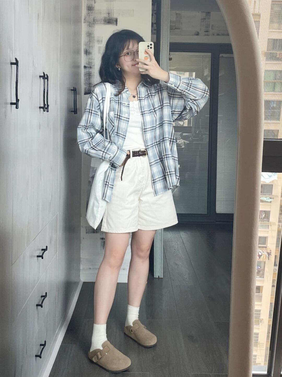 出游穿搭💐永远喜欢格子衬衫的氛围感特别喜欢的格子衬衫