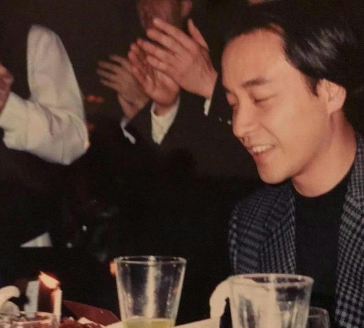 张国荣离世21年，每一年他的忌日，诞辰，有两个人从来不会忘记以不同的形式纪念他，