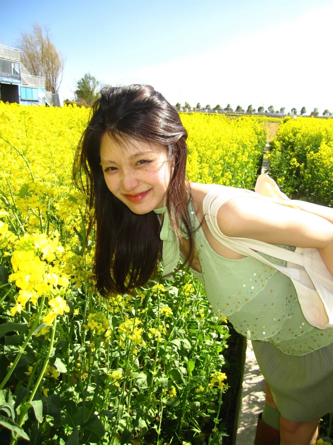 嗅到了春天的味道
大理的天直接治愈了❤️‍🩹💛