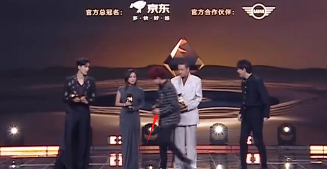 北京这一夜，人情冷暖、世态炎凉，在孙楠身上体现得淋漓尽致（北京一夜原唱歌曲）-第29张图片-九妖电影