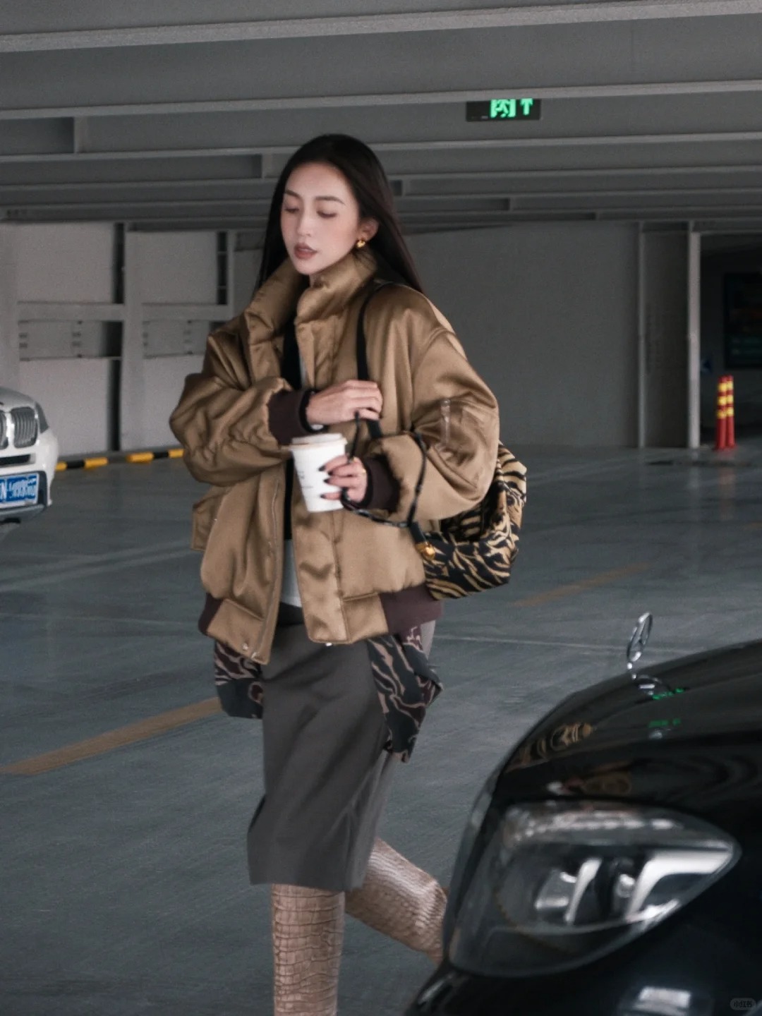 在停车场被“偷拍”了！！
潮流街拍snap
伪标题街拍穿搭来交作业啦
·
Bom