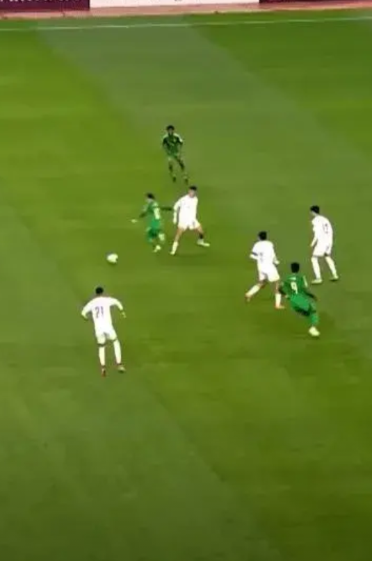 国足U20遇上沙特，悬了！ 

亚足联夸沙特U20首战进球漂亮， 说他们踢球有特