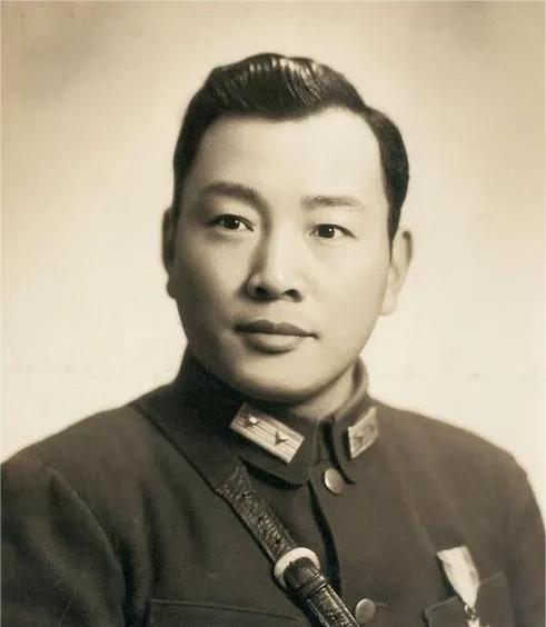 1949年11月17日，宋希濂突然接到电话，说蒋经国带着蒋介石的亲笔信到了江口镇