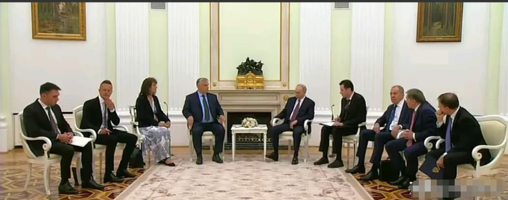 惊奇！欧尔班突访俄罗斯！
恐怖行程让人万万没想到！
7月1日，欧就任欧盟轮值主席