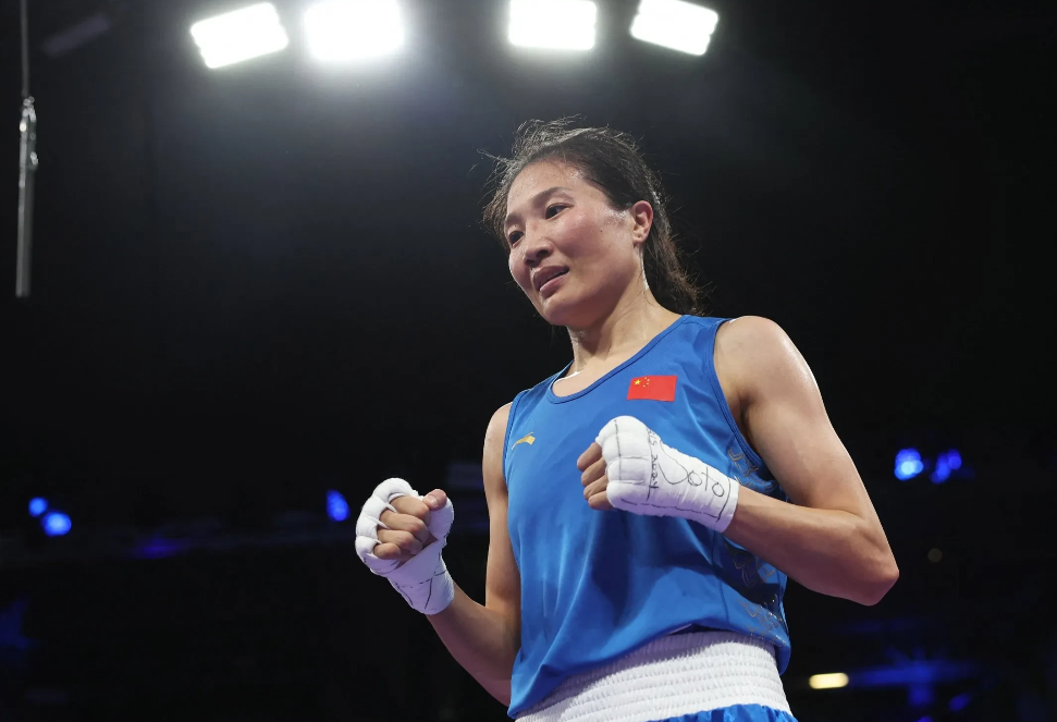 “性别争议”选手夺金！杨柳遗憾摘银。国际拳协IBA此前公告表示，哈利夫生理上并非