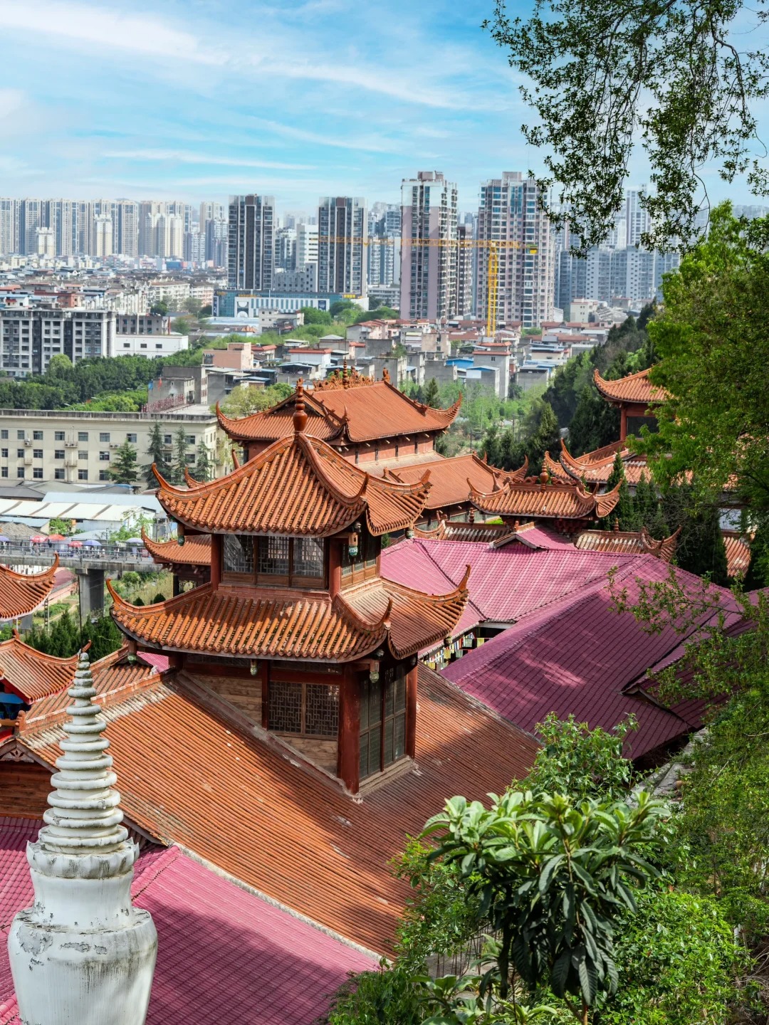 在绵阳当了2天街溜子，拍到了这些….
趁着小长假 去了一次绵阳
真的好喜欢这座慢