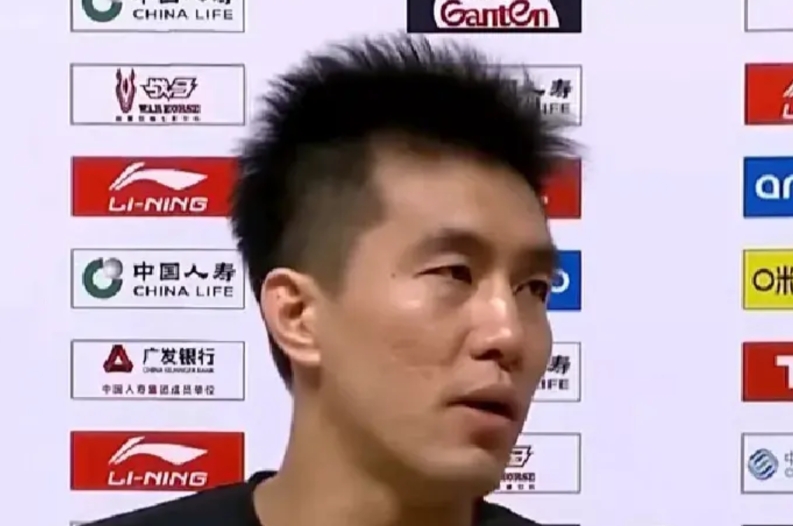 郭艾伦: 巧了杰师傅——徐杰: 巧了郭少
我上场30分钟——我打了42分钟
我得