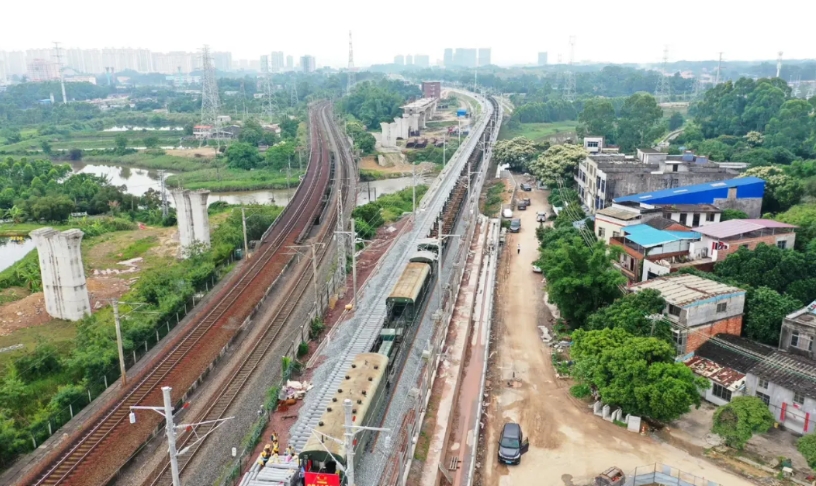 小国是畏威而不怀德！柬埔寨犯错把机遇让给越南，越送华119亿美元铁路大单，迎接C