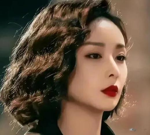 同样演“大姐大”,把雪迷宫练练和狂飙高叶放一起看,差距出来了(雪地迷宫)-第30张图片-九妖电影 同样演“大姐大”,把雪迷宫练练和狂飙高叶放一起看,差距出来了(雪地迷宫)-第30张图片-九妖电影