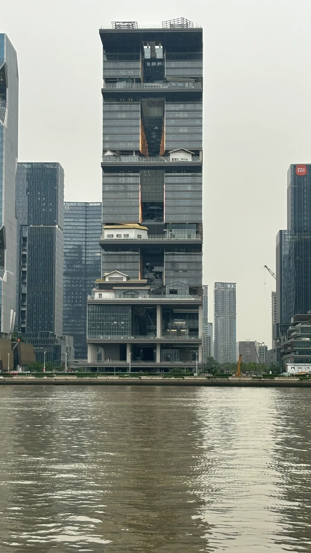 很好奇微信总部的小房子是干啥的？
微信总部的几个小房子是干啥的？