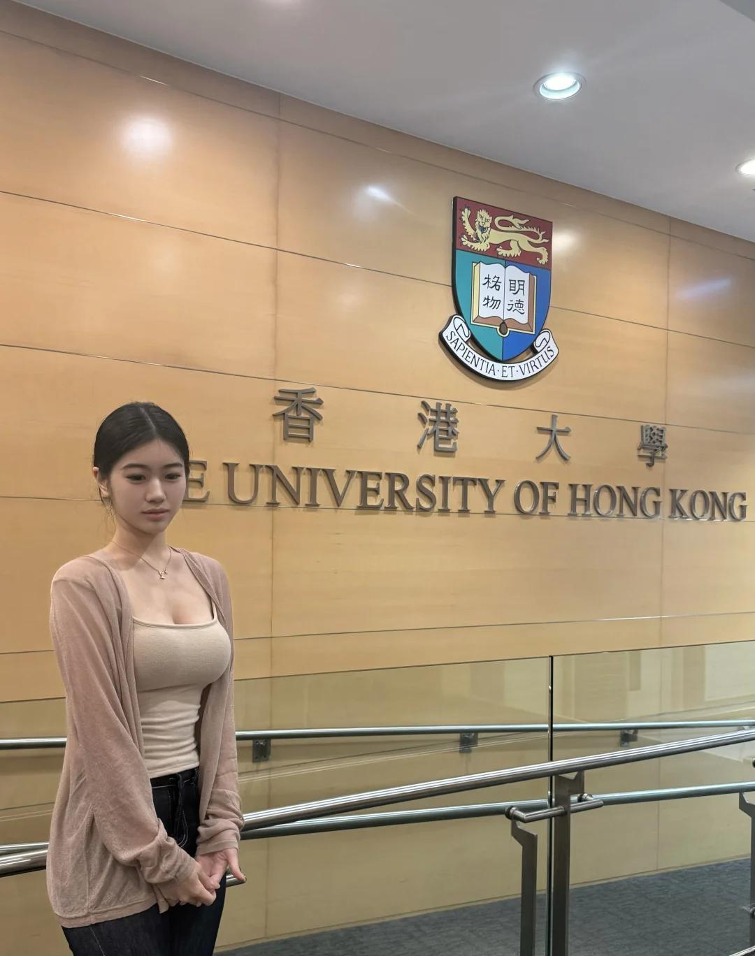 有在这所大学就读的朋友吗，里面到底怎么样？听说还有几个刺头不老实，要不要组团过去