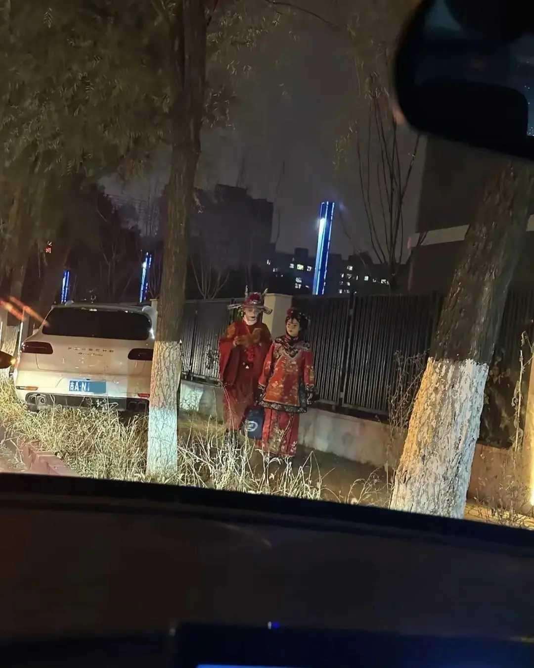 晚上遇到这二位怎么破解？