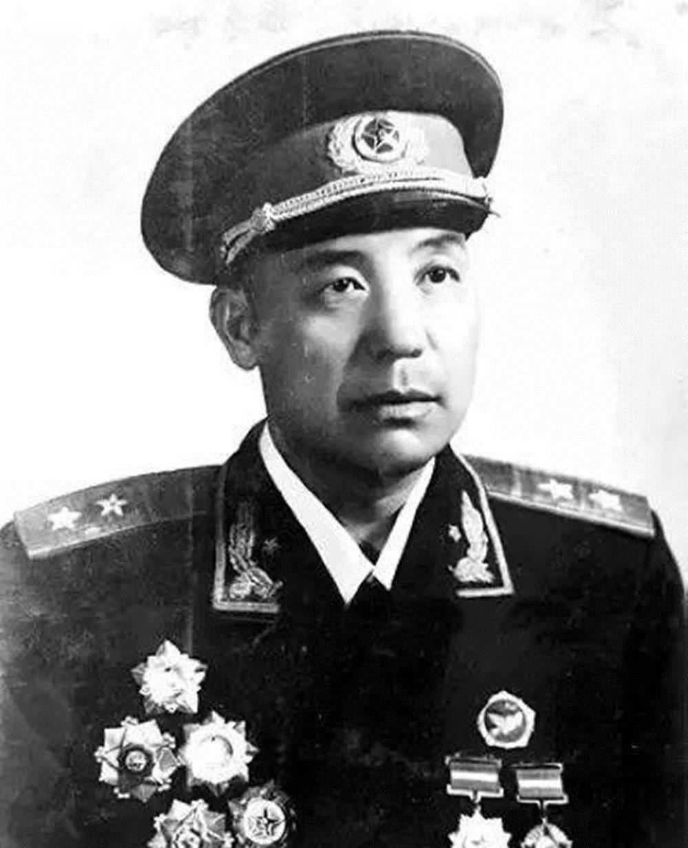 1939年，八路军在泰山脚下，抓到了几个日本女人，战士们一时间不知道该怎么处理，