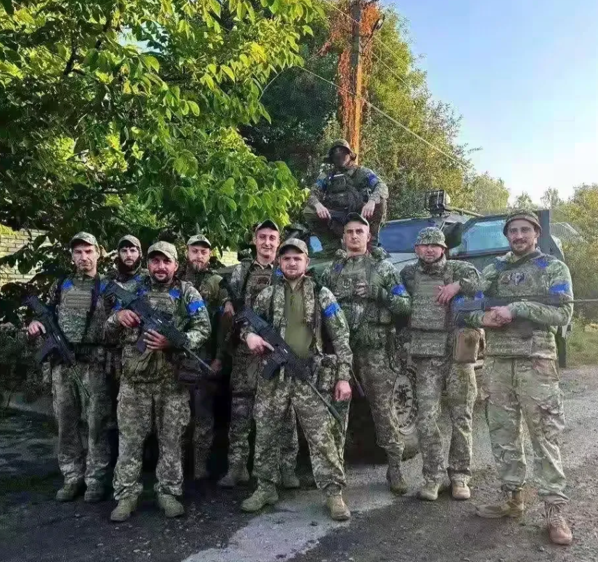 快讯！一天之内，在库尔斯克方向，乌军损失340人：该地总损失人数已至2640人，