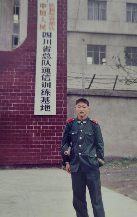 2006年，2名壮汉欲拐骗18岁女学生到南方，在车上，女生“悄声”求救，可谁知道