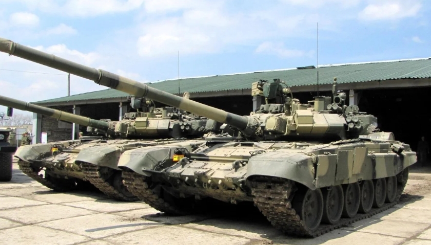 T-90的外观设计沿袭了T-72家族的特点，但采用了许多改进措施，以提高其防护和