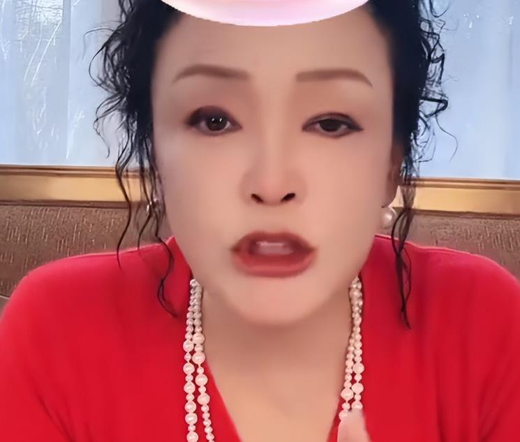 唉，张兰和汪小菲应该做到对两个孩子无所谓，回，欢迎。
 
不回，也无所谓，母子俩