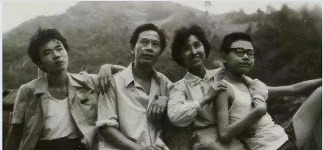 刀郎前妻：丢下40天女儿与富商私奔，丈夫再婚爆红，她却找上门来（刀郎的前妻在台下）-第13张图片-九妖电影