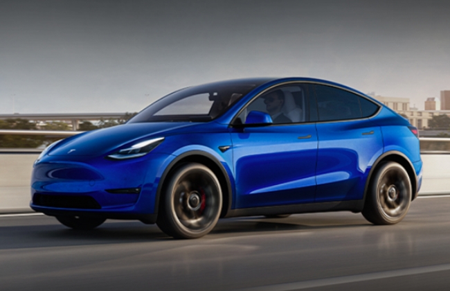 特斯拉市值为12963亿美元。
丰田市值为2626亿美元。
小米市值为1120亿