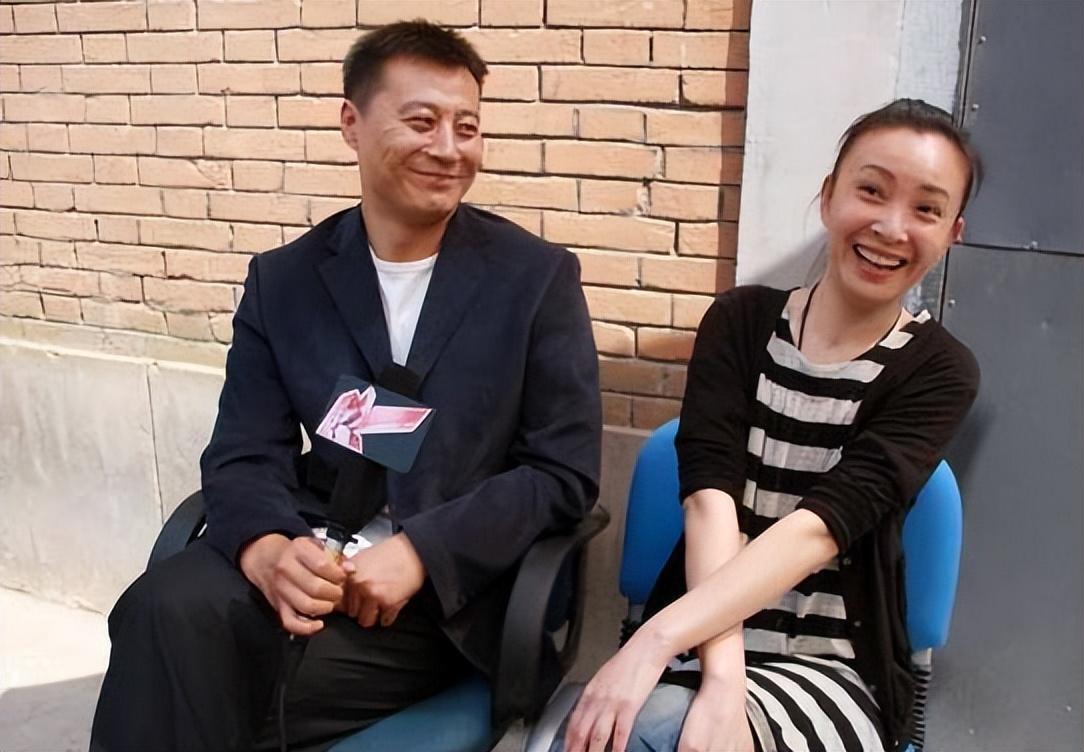 任程伟与妻子黄蕾一起经历了许多艰辛和困难
