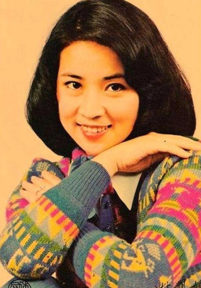 为爱隐退的林凤娇，为儿子与成龙撕破脸