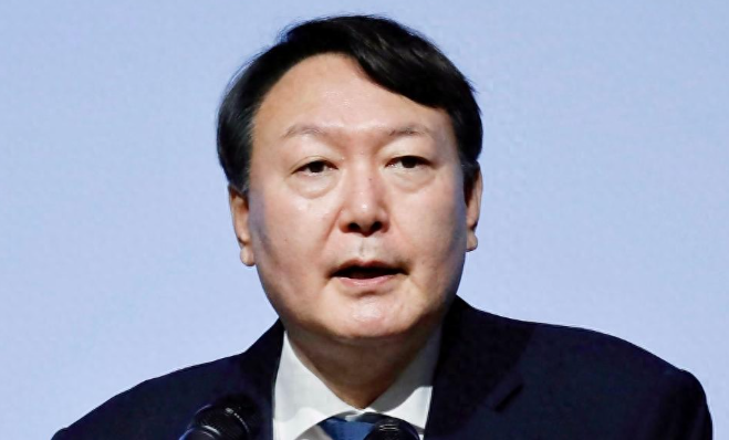 尹锡悦终落网，韩国政坛风云再起
