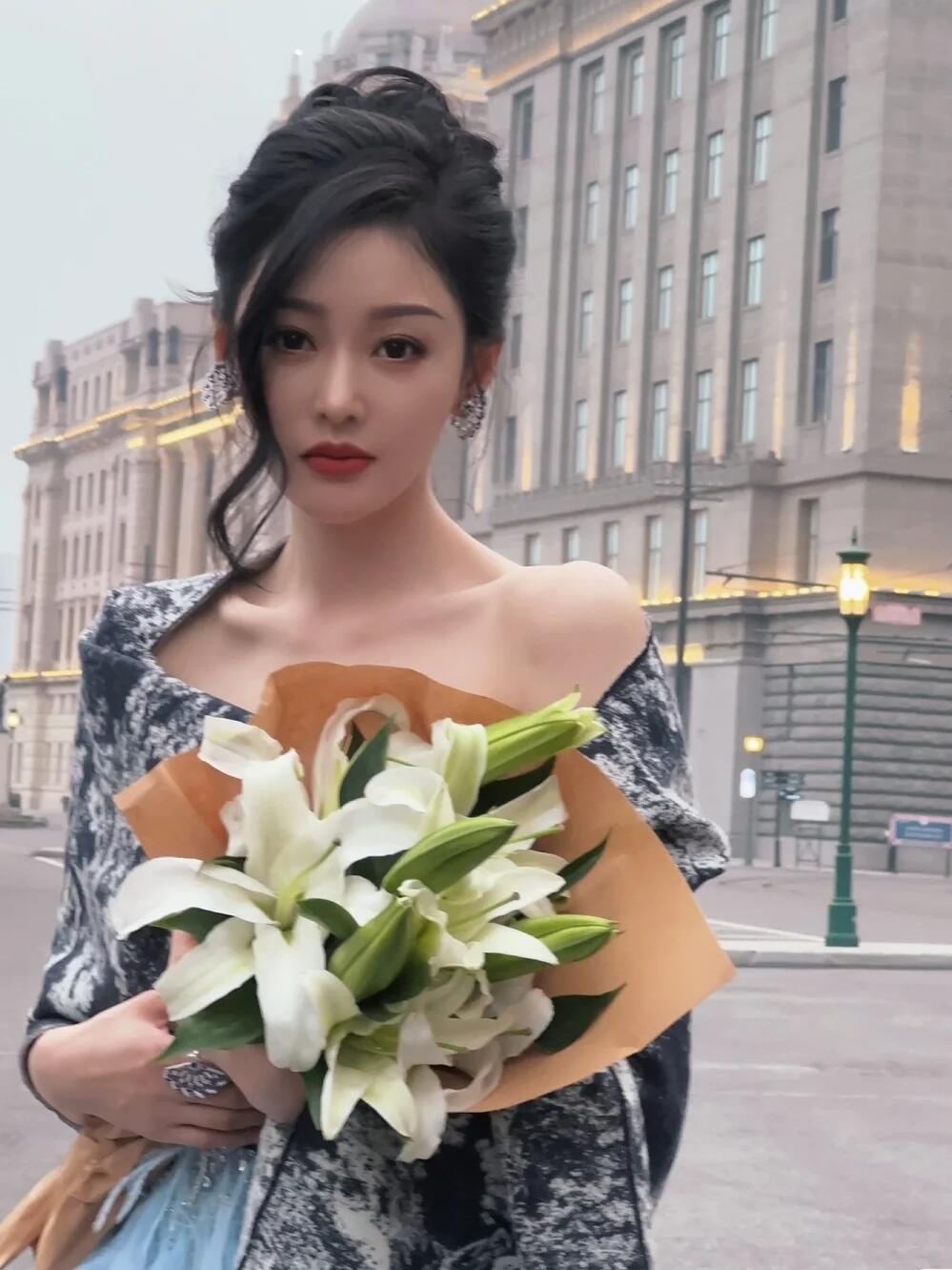 又辣又御张天爱