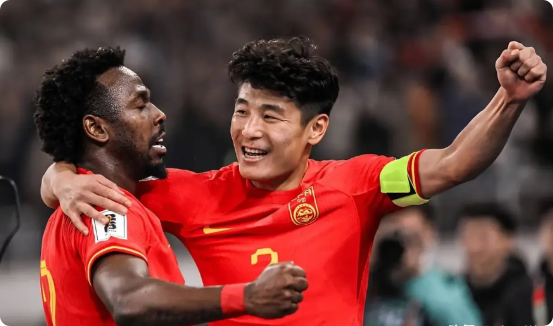 在这次U20亚洲杯A组比赛中，中国队表现挺亮眼，2:1战胜了卡塔尔，澳大利亚更厉