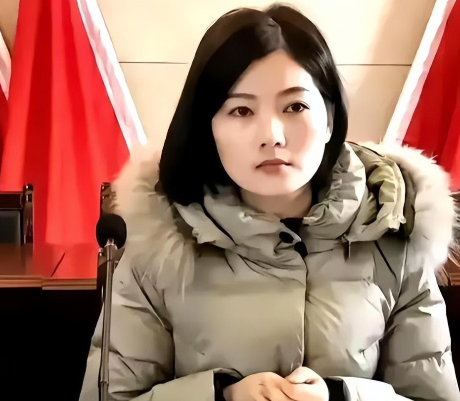 李佩霞U盘录音中的一句“怕你忍不住”，让人产生了多少种遐想！

在举报人李长柳公