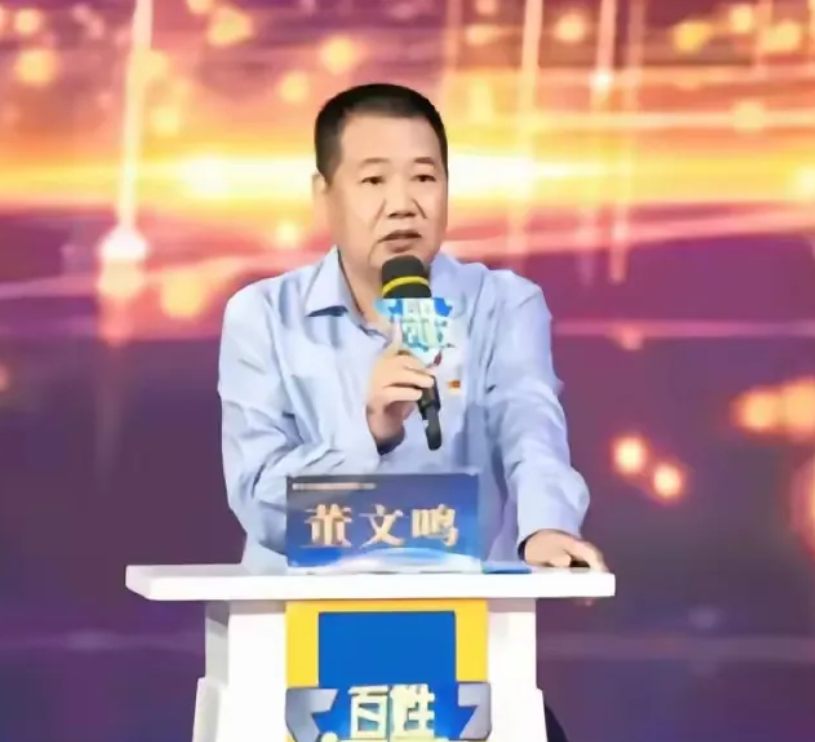 新乡市市场局董局长和辉县市场局任局长，必须有一人站出来承担责任！问题已经反映许久