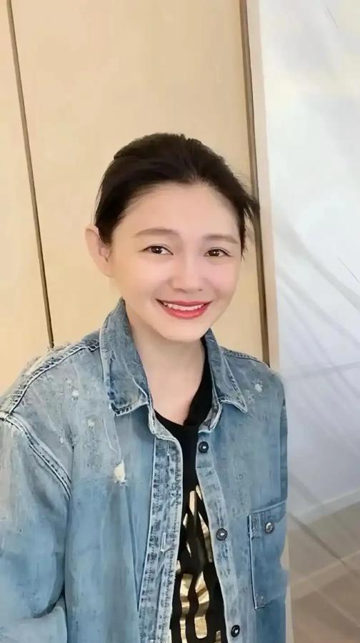 大S临终前握着小月儿的手，或许真的是别有深意！

大S最后时刻紧紧握住小月儿的手