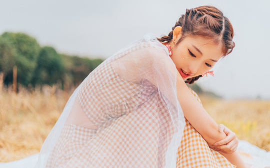 舅妈造我黄谣，让我把富二代女友给表哥，可女友根本不是富二代啊