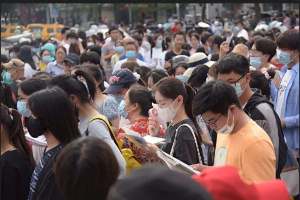 高考状元陈勤：留美工作年薪154万，被解雇后从高楼一跃而下！
2019年9月19