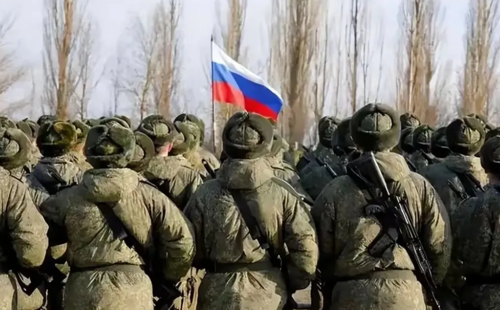 俄罗斯也动手了，趁你病要你命啊，正当所有人都聚焦在伊朗和以色列的博弈之时，就在这