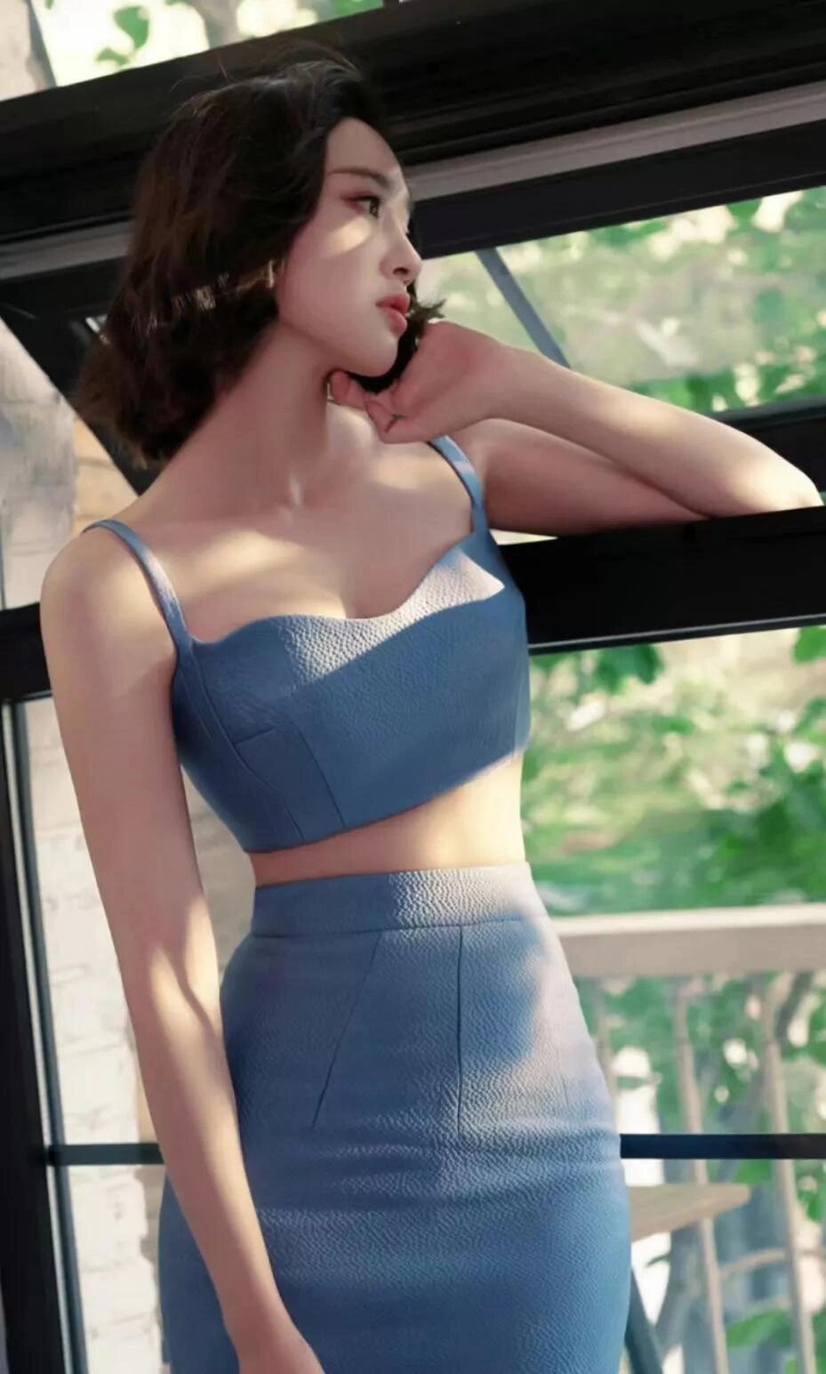 美丽动人的唐艺昕