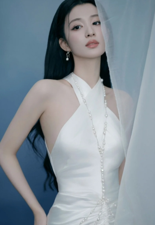 王楚然和张婧仪，你觉得颜值超过小宋佳了吗